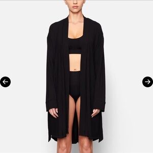SKIMS SLEEP ROBE ONYX SMALL